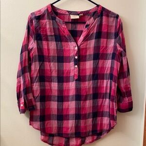 Women’s size Medium top